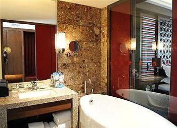 Best Li Hotel Lijiang  Bagian luar foto