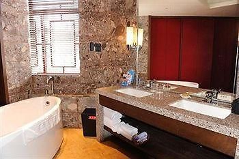 Best Li Hotel Lijiang  Bagian luar foto